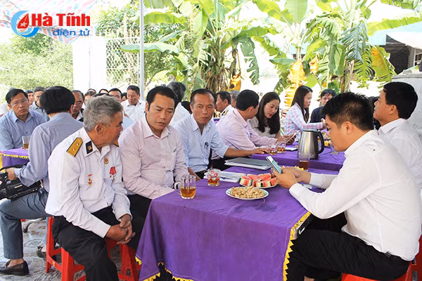 ban giao nha tinh nghia cho thuong binh o thach ha