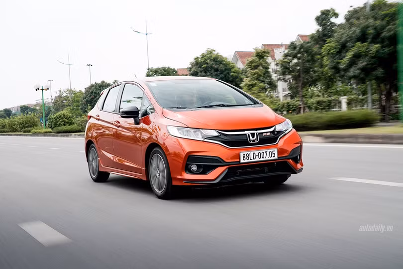 danh gia honda jazz rs xe nho co nhieu vo