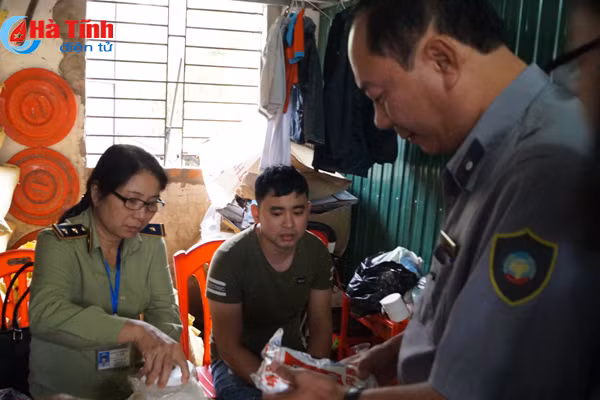 phat hien 2 co so vi pham cac quy dinh ve attp tai tp ha tinh