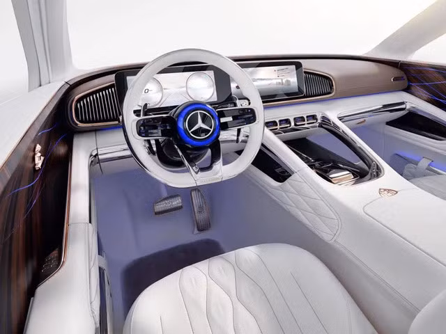 lo anh nong sieu xe sang mercedes maybach the he moi