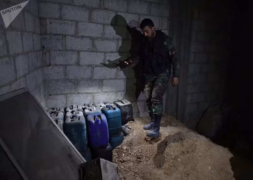 ben trong mot phong thi nghiem hoa hoc vua bi phat hien o douma syria