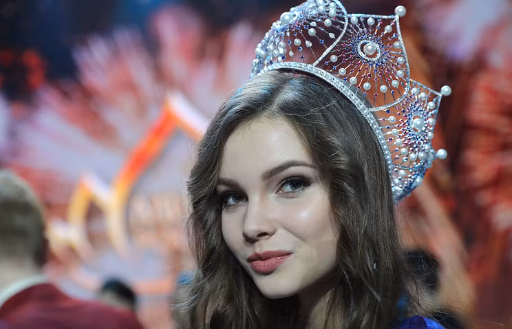 ngam nhan sac tan hoa hau nga 2018 yulia polyachikhina