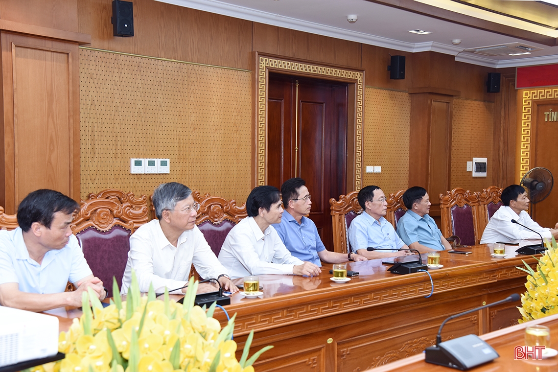 Gặp mặt cán bộ Ban Thường vụ Tỉnh ủy quản lý đến tuổi nghỉ hưu