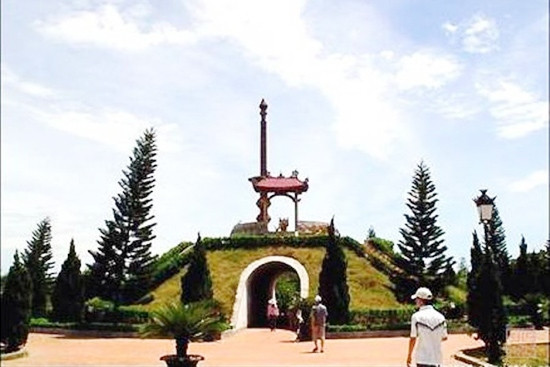 Đi giữa mùa tri ân: Ký ức chiến trường ảnh 1 Đi giữa mùa tri ân: Ký ức chiến trường ảnh 1