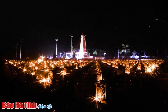 Tại Nghĩa trang huyện Kỳ Anh