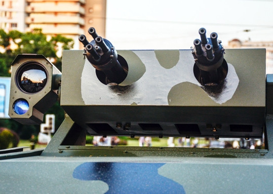 Belarus giới thiệu robot chiến đấu tại UAE