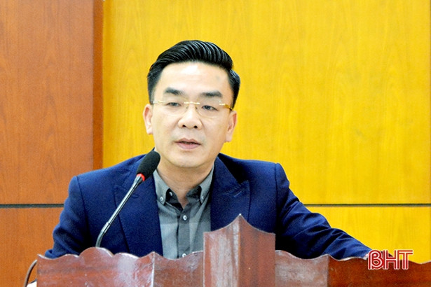 Báo cáo viên khối cơ quan và doanh nghiệp nắm bắt tình hình dịch Covid- 19