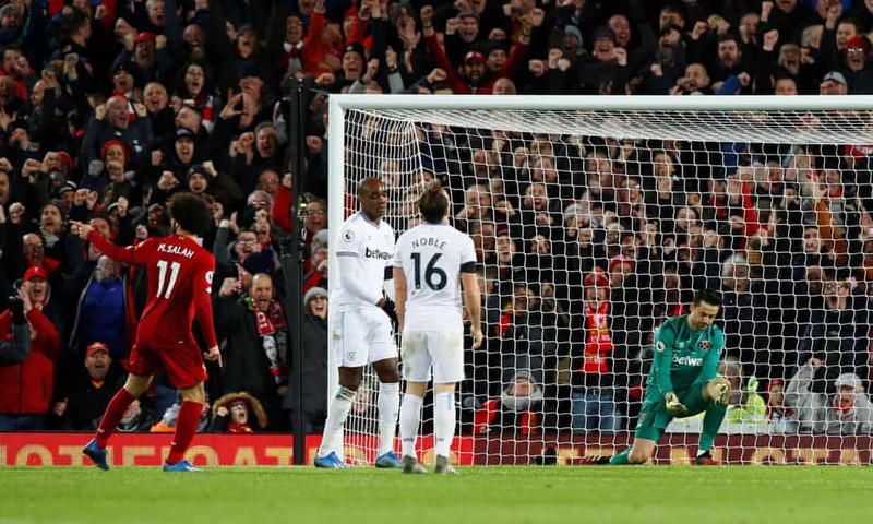 Liverpool thắng kịch tính West Ham sau màn rượt đuổi tỷ số ở Anfield