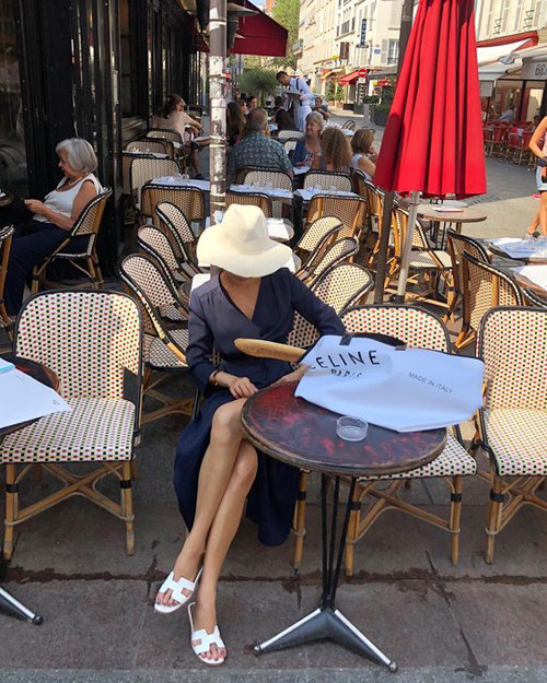 Phối đồ dạo phố theo style tối giản