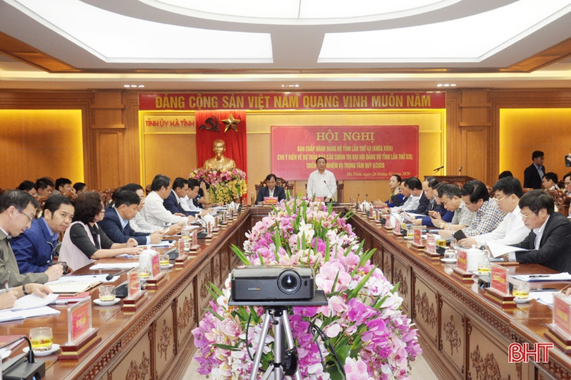 Tiếp thu tối đa ý kiến đại biểu, hoàn thiện dự thảo Báo cáo chính trị trình Đại hội Đảng bộ Hà Tĩnh lần thứ XIX