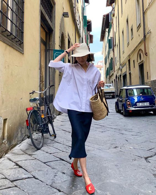 Phối đồ dạo phố theo style tối giản