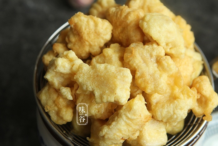 15 phút mẹ làm món ức gà sốt chua ngọt, bé càng ăn càng mê mẩn