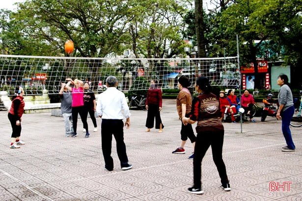 Người dân Hà Tĩnh “rèn” sức khỏe phòng dịch Covid-19