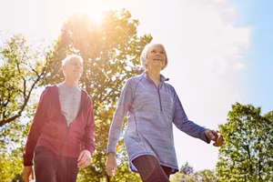 Đi bộ nhiều hơn để bù đắp rủi ro do ngồi nhiều