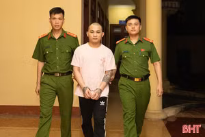 Vận động đối tượng bị truy nã do chiếm đoạt hơn 217 triệu đồng ra đầu thú