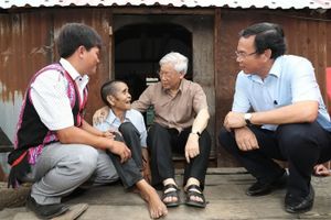 Tổng Bí thư Nguyễn Phú Trọng - uy tín của người nâng tầm uy tín Đảng