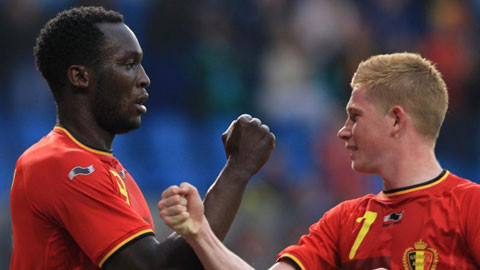 chelsea bac thay ve nem tien qua cua so
