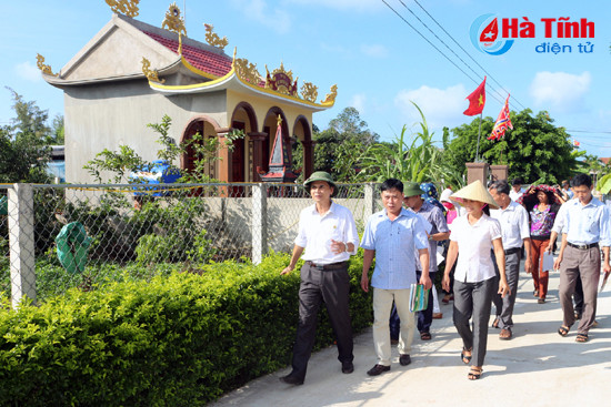 to chuc cuoc thi khu dan cu nong thon moi kieu mau vuon mau