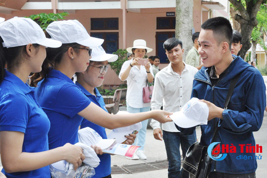 ha tinh 2 000 cho o mien phi gia re cho thi sinh va nguoi nha