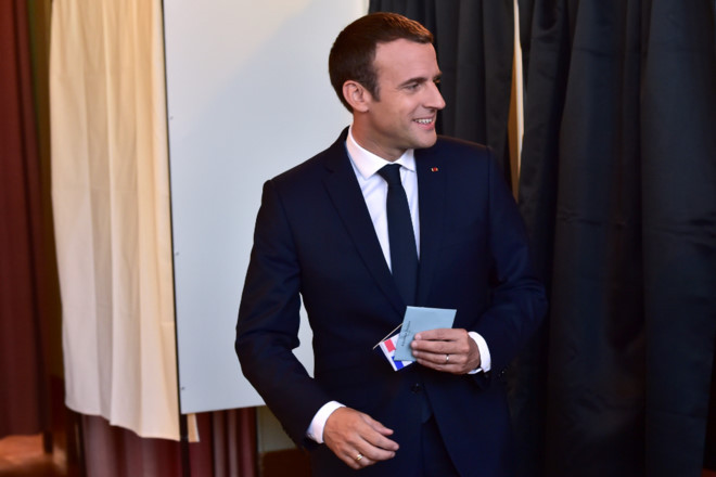 dang 1 tuoi cua tt macron gianh da so trong bau cu quoc hoi phap