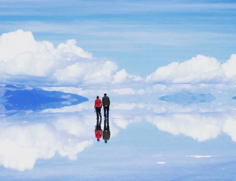 nghet tho vi canh tuong ao den kho tin o bien muoi bolivia