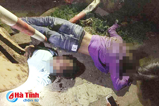 dam vao dai phan cach 2 thanh nien nhap vien nguy kich