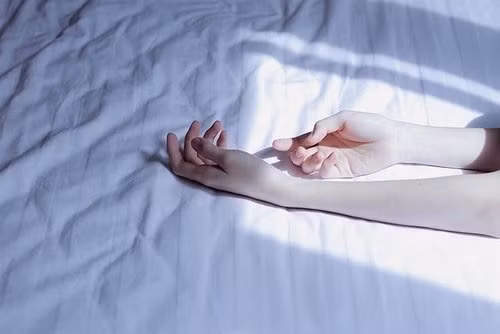 yeu anh xong roi em phai yeu lay minh va tiep tuc cuoc song