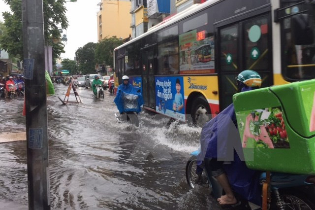 cac tinh mien bac tiep tuc co mua dien rong co noi mua rat to