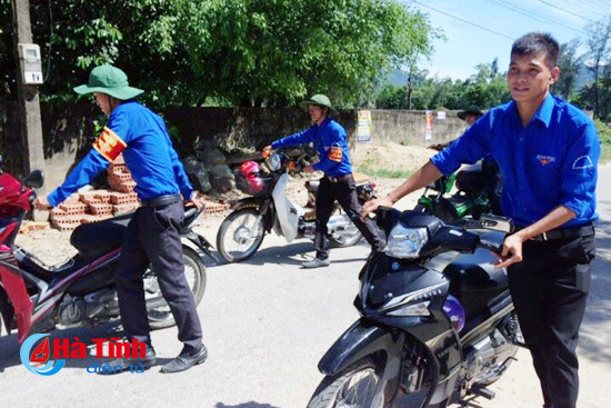 giup sy tu ha nhiet ap luc thi