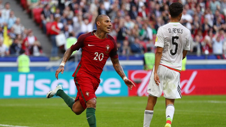 cham diem bo dao nha 2 2 mexico cristiano ronaldo dien tron vai