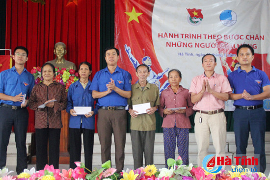 500 doi tuong chinh sach duoc kham chua benh va cap thuoc mien phi