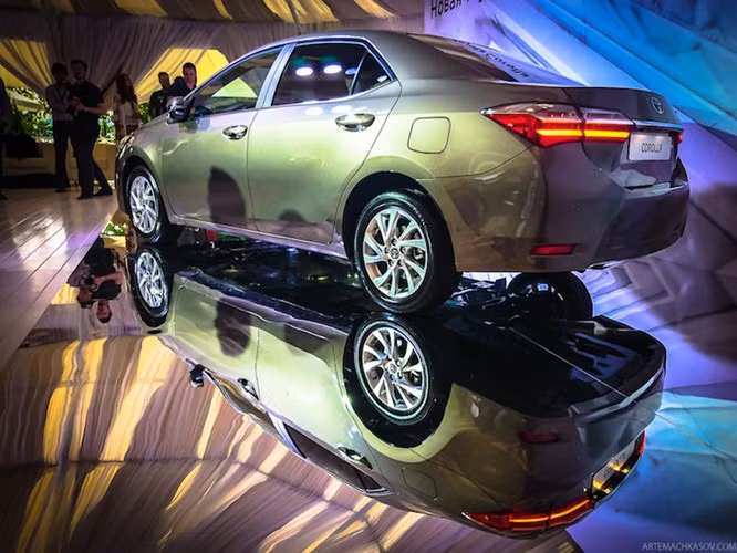 toyota corolla altis 2018 sap ve viet nam co gi