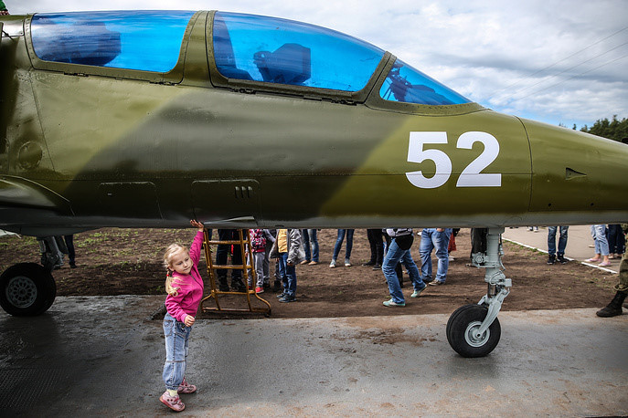 chum anh khong quan nga trinh dien ky nang huy diet muc tieu
