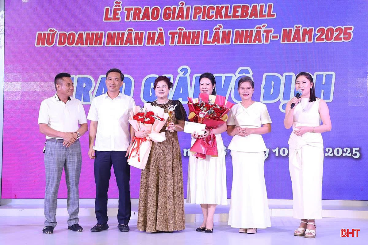 Hiệp hội Nữ doanh nhân Hà Tĩnh trao giải Pickleball Nữ doanh nhân Hà Tĩnh lần thứ I- năm 2025. bqbht_br_z7095996275511-bea0879f3a56591d4059cef12e15ed12.jpg