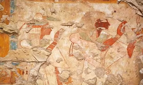 mo co hoang gia hon 3 000 nam duoc tim thay o ai cap