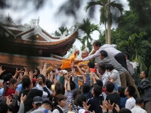 khi long tham huong ve le hoi