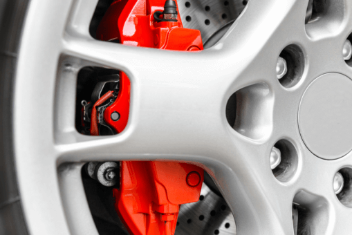 lam the nao de biet phanh xe co van de