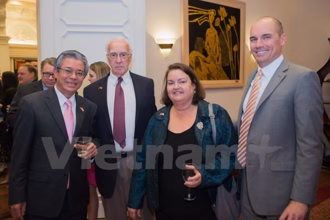 viet nam trong doi chuyen tham cua ong trump dip apec 2017