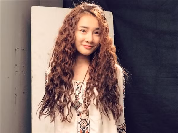 nhung kieu toc dep ngot ngao cho nang dip valentine