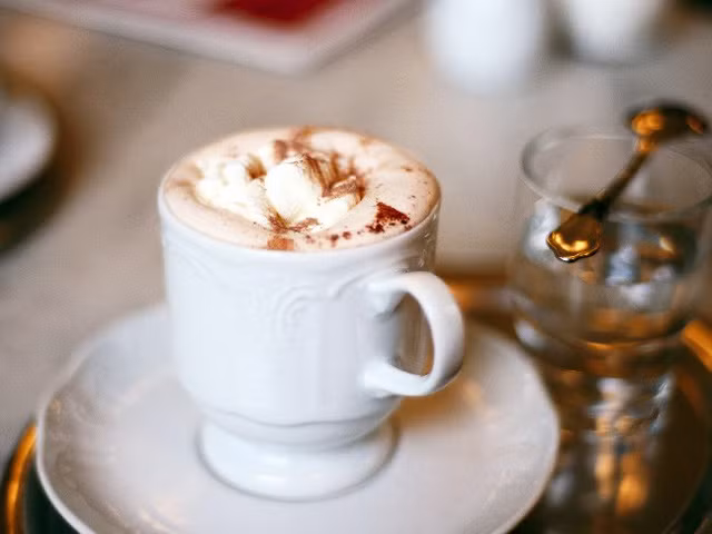 cafe sua da viet nam lot danh sach nhung coc ca phe ngon nhat the gioi