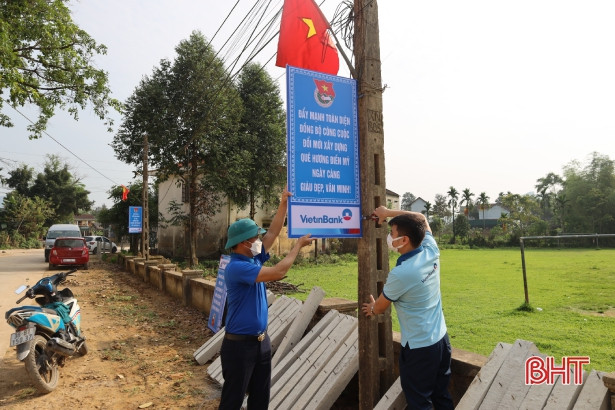 Tuổi trẻ VietinBank Hà Tĩnh ra quân hưởng ứng “Ngày chủ nhật xanh”