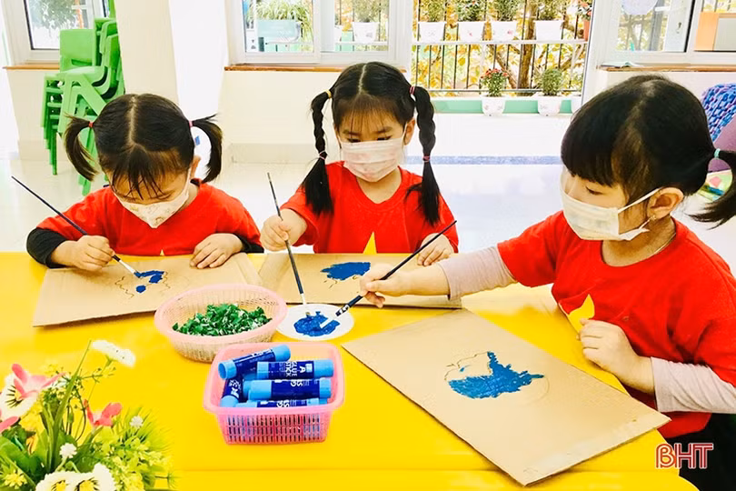 Các bé mầm non Trí Đức hưởng ứng Giờ Trái đất: Vì một hành tinh xanh