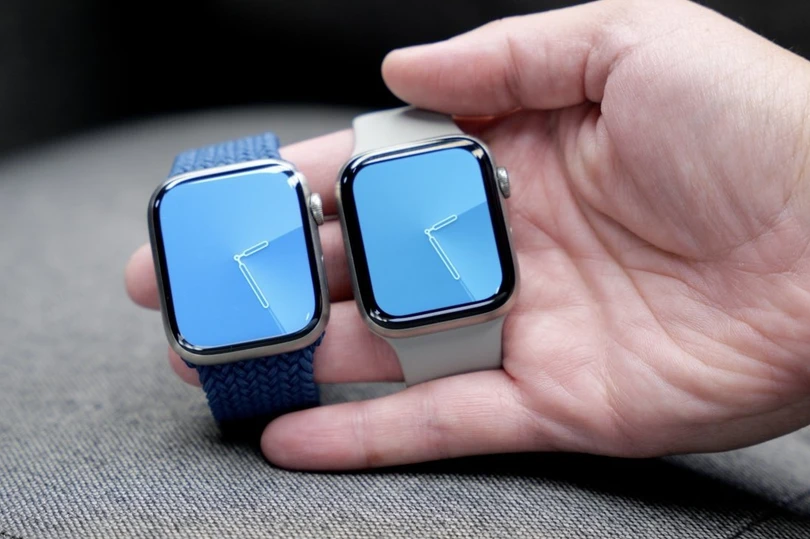 Đồng hồ Apple Watch, iPhone 11 và iPhone 12 giảm giá