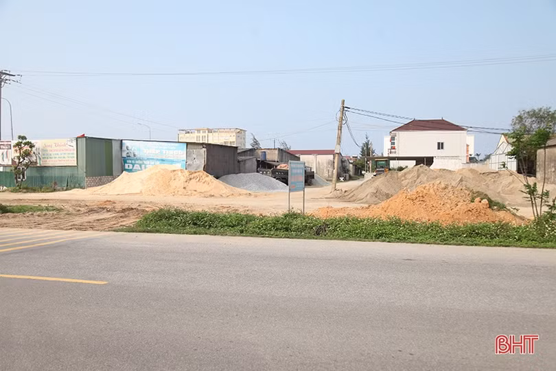 Nhiều nút giao ở Cẩm Xuyên tiềm ẩn nguy cơ tai nạn giao thông