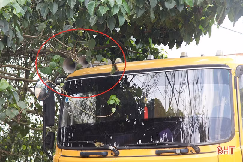 Hà Tĩnh: Ra đường sợ nhất... còi hơi!