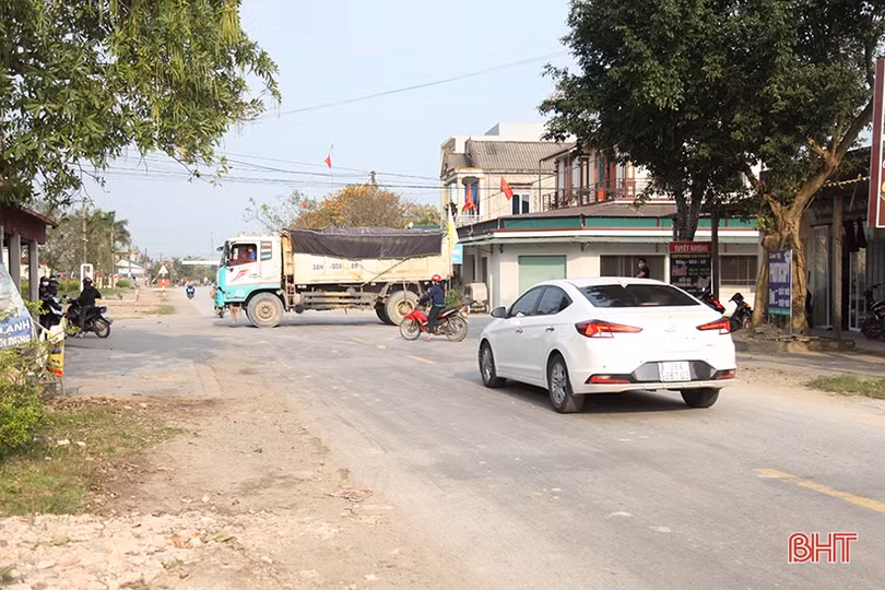 Nhiều nút giao ở Cẩm Xuyên tiềm ẩn nguy cơ tai nạn giao thông