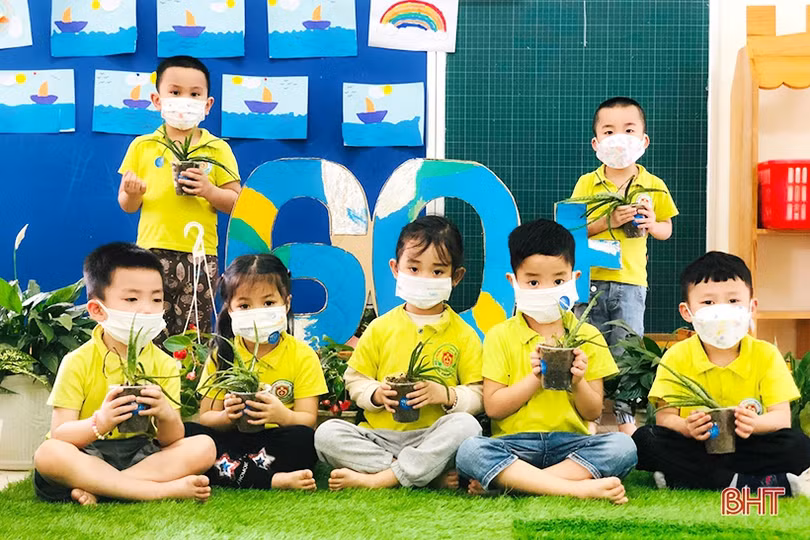 Các bé mầm non Trí Đức hưởng ứng Giờ Trái đất: Vì một hành tinh xanh