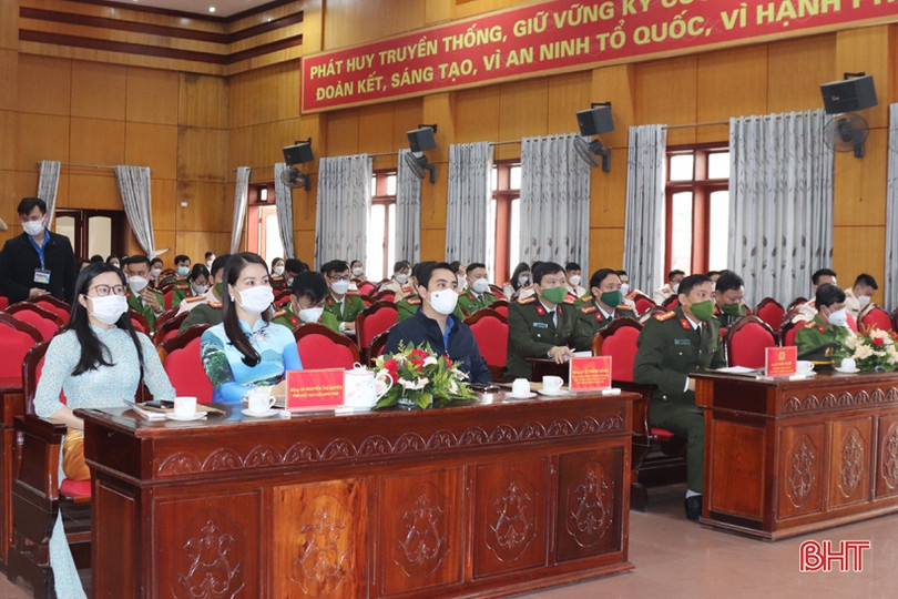 Tuyên dương 20 thanh niên, phụ nữ Công an Hà Tĩnh tiêu biểu
