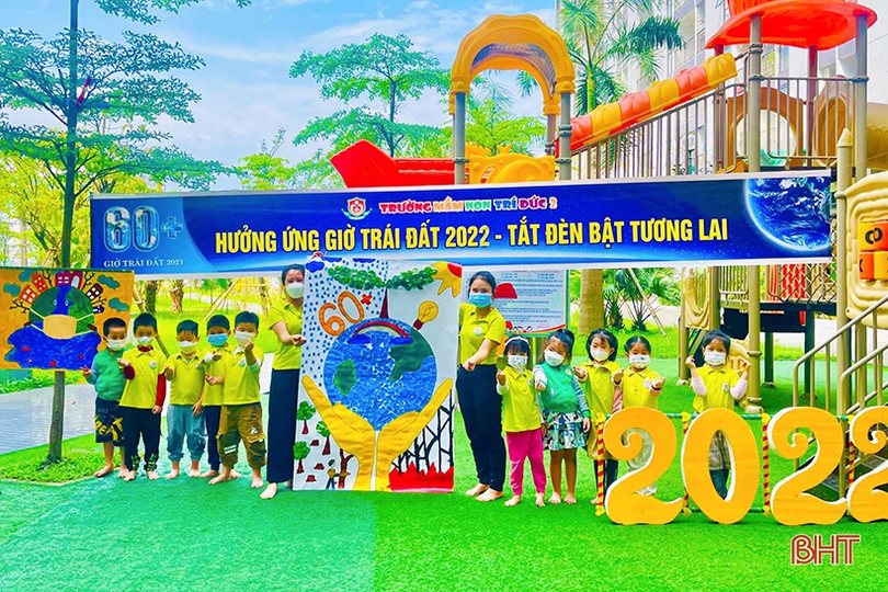 Các bé mầm non Trí Đức hưởng ứng Giờ Trái đất: Vì một hành tinh xanh