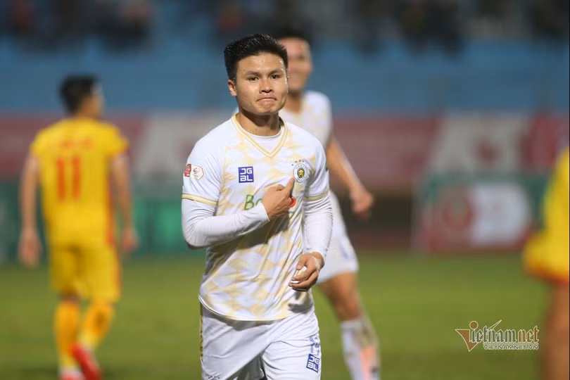 CLB Hà Nội xác nhận chia tay Quang Hải